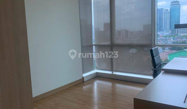 THE PEAK SUDIRMAN 3 BEDROOM, $1750/month, Good Unit Good View 2