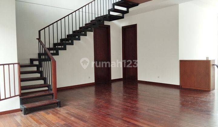 Us$5500/Month, New House In Senopati Area, Close To Scbd - Sudirman, Clean And Bright, Nice Pool And Garden 2