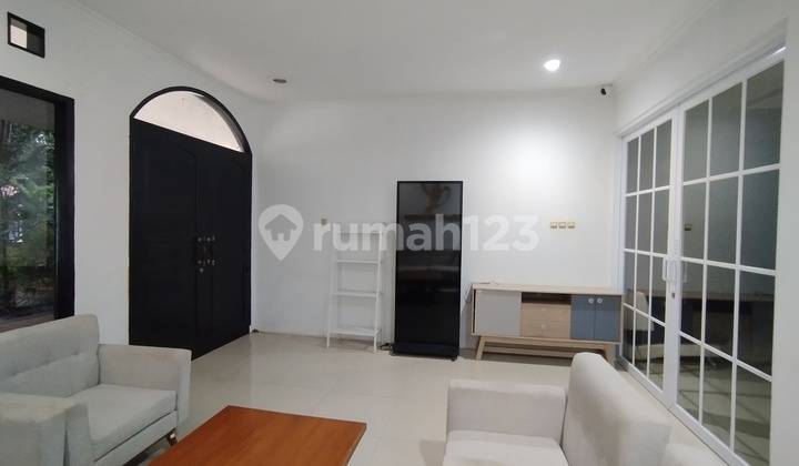 Pejaten Barat, Former EO Office, Near National University Pasar Minggu, Parking for 6-8 Cars, Two-Car Road. 2