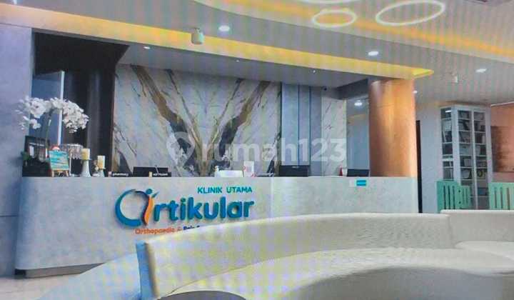 Gedung Radio Dalam Raya, Pinggir Jalan, Cocok untuk Kantor/Bank/Showroom/Toko/Klinik/Resto/Dll.