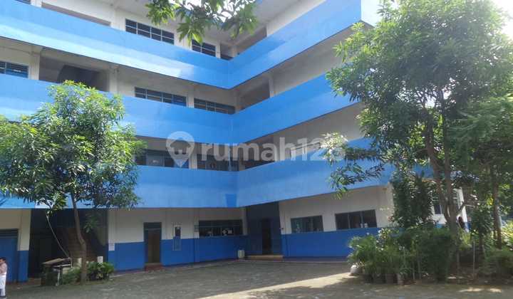 Ex Sekolah Swasta Di Rawa Buaya, Fasilitas Sekolah Lengkap, 