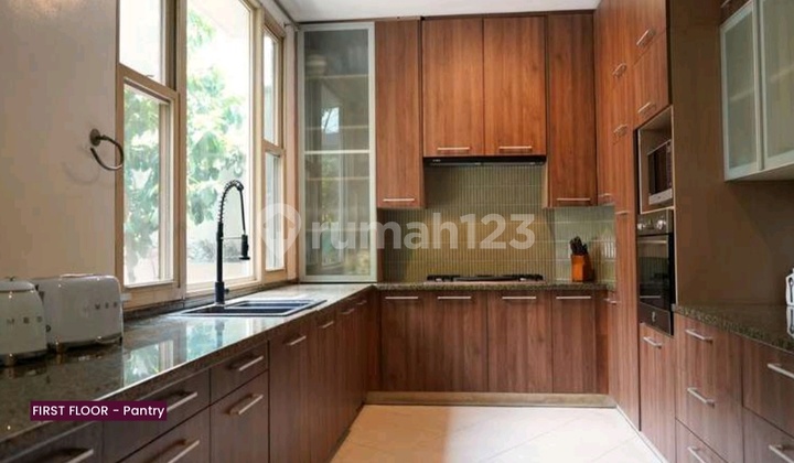 Widya Chandra, Siap Huni, 5 Bedrooms, 5 Cars In Basement, Swimming Pool, Residential Or Silent Office 2