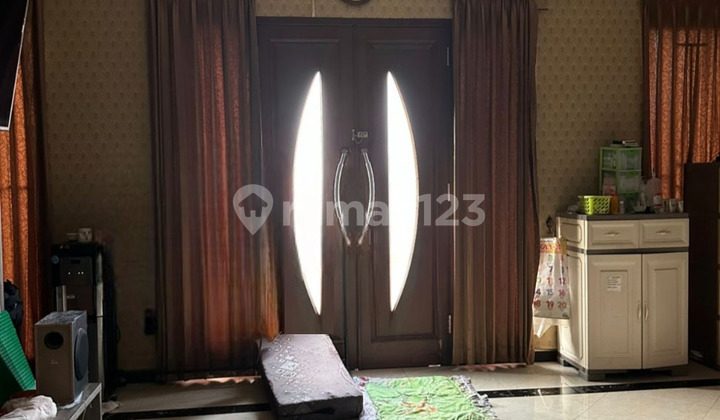 For Sale Cheap 2-Story House Located in Wiyung Near Royal Residence Pakuwon Mall National Hospital