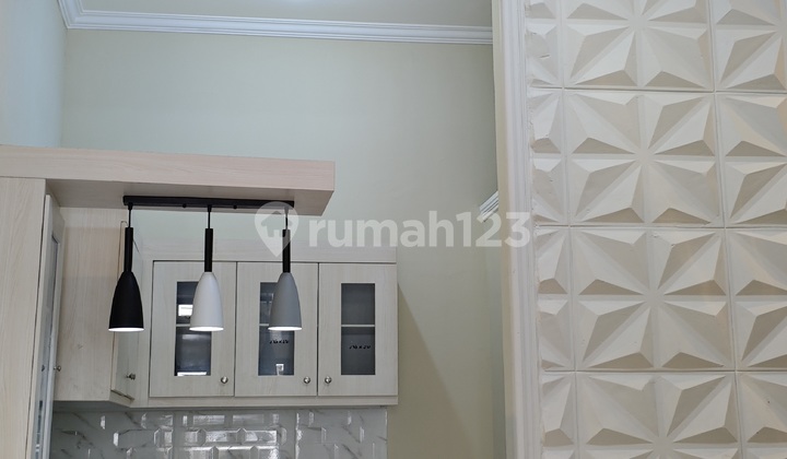 Rumah Minimalis 2 Lantai Dekat Merr Galaxy  1