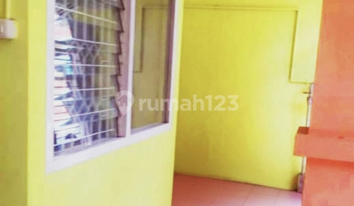 For Sale: 1.5-Story Ready-to-Occupy House in Rewwin Housing Estate, Near Rungkut Industrial Area, Rungkut Toll Road, Bungurasih Terminal, and Mitra Keluarga Hospital. 2
