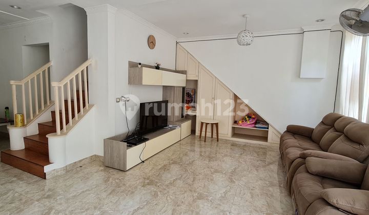 Dijual Town.house Di.lippo.karawaci Central Dua.lantai Posisi Hoek.spesial.unit Dg Fully Furnish 2