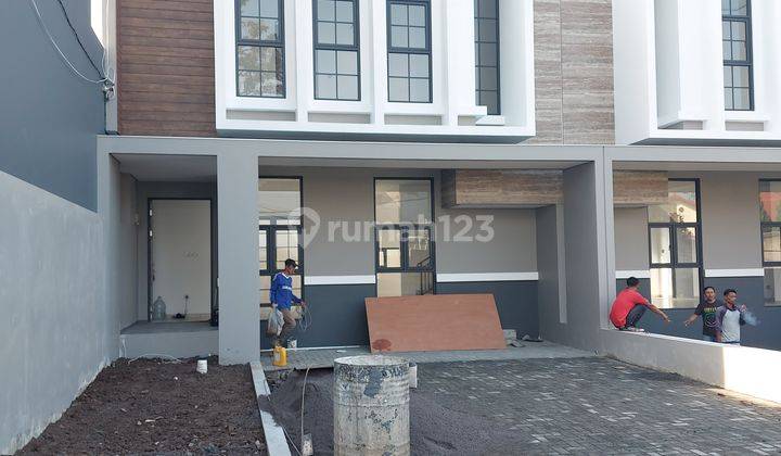 Rumah Baru Modern Siap Huni Di Area Setiabudi Gegerkalong Bandung Rumah Baru Modern Siap Huni Di Area Setiabudi Gegerkalong Bandung