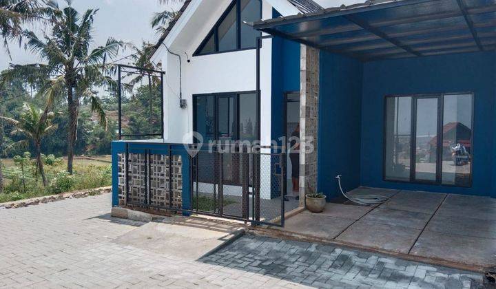 Rumah Baru Asri Free Design di Cibiru 250 meter dari Jalan Raya 1