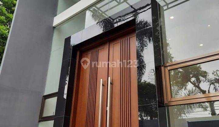 Rumah Mewah Baru di Setrasari Kulon Sutami 5 menit ke Pasteur 1