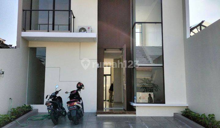 Rumah Baru Modern Tropis Ready Di Batu Indah Batununggal Bandung 1