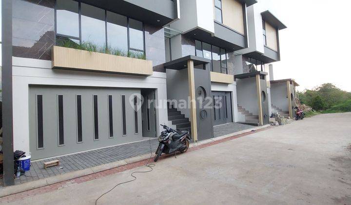 Rumah Baru Modern Siap Huni 3lantai Di Setra Duta Bandung Pasteur 2