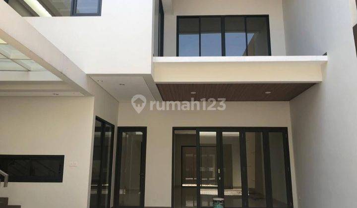 Rumah Baru Modern Pusat Kota Dekat Kampus Unpas Bandung Tengah 1