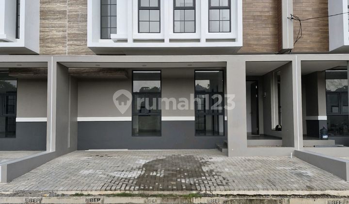 Rumah Baru Modern Mewah Area Gegerkalong Setiabudi Bandung Utara