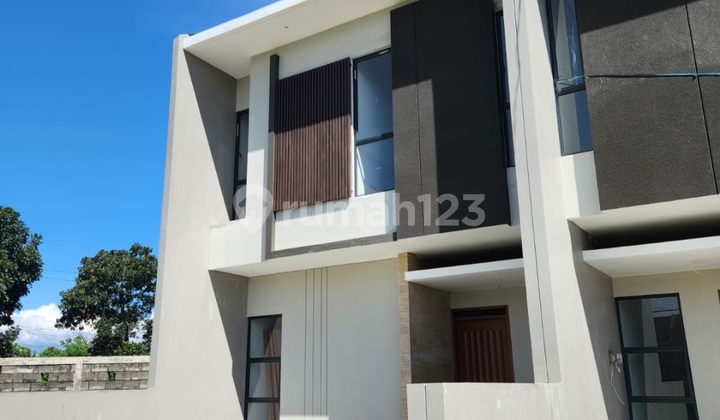 Ready-to-Occupy Modern New House in Batununggal Indah Near Toll Exit 2