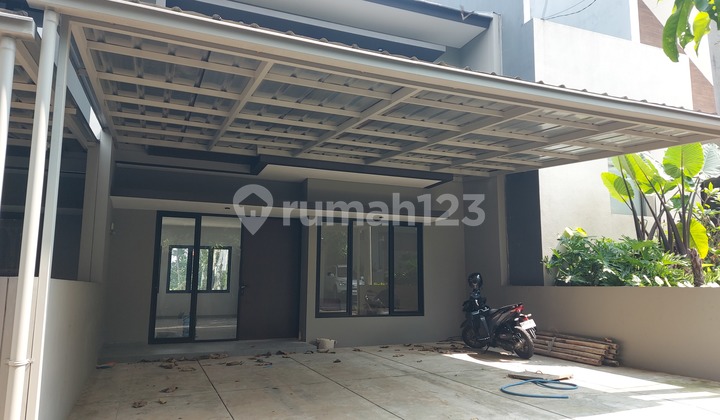 Rumah Modern Asri Rindang Area Setiabudi Pondok Hijau Bandung Rumah Modern Asri Rindang Area Setiabudi Pondok Hijau Bandung