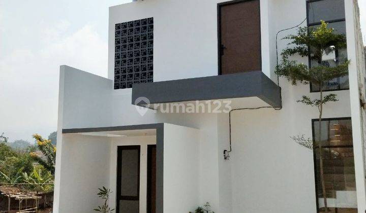 Rumah Tropis Modern 2 Lantai Di Cipadung Bandung Dekat Transmart 2