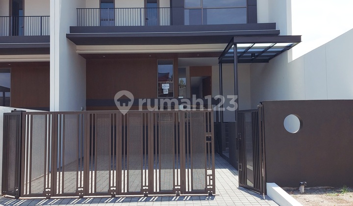 Rumah Baru Mewah Strategis Sayap Setiabudi Dekat Upi Bandung