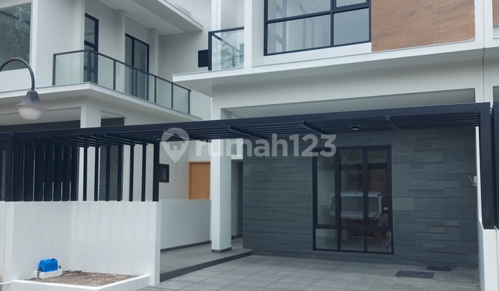 Rumah Mewah 2,5 Lantai di Sayap Setiabudi Dekat Upi Bandung Utara 2