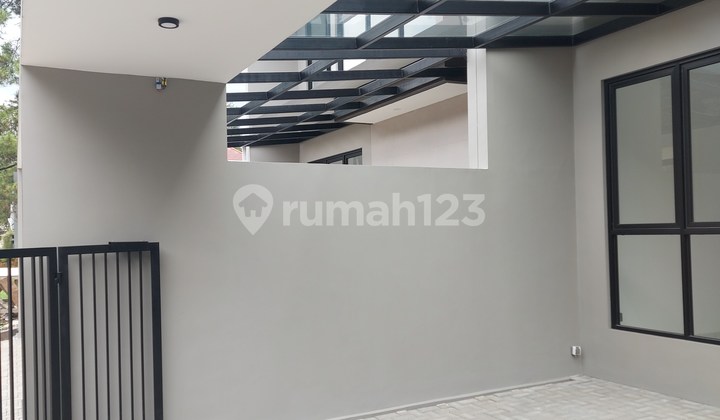 Jarang Ada Rumah Baru Mewah Akses Jalan Lebar Dekat Upi Bandung 2