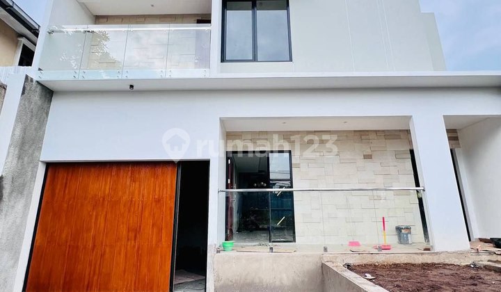 Rumah Baru Modern Mewah Siap Huni di Setiabudi Regensi Bandung