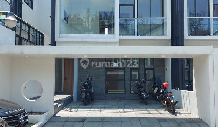 Rumah Baru Modern Siap Huni 2 Lantai Di Sayap Setiabudi Bandung