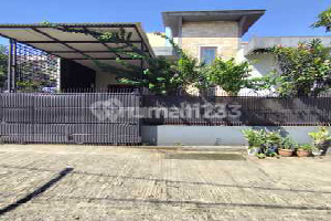 Rumah Asri Bagus Dalam Komplek di Mengger Soekarno Hatta M. Toha