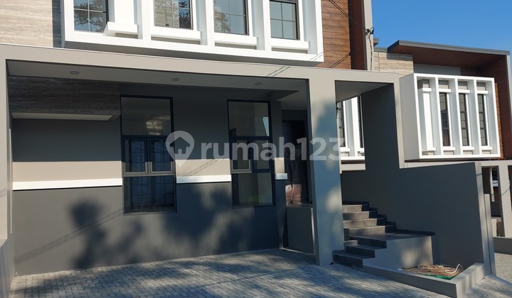 Modern New House Ready to Occupy in Pondok Hijau Gegerkalong Bandung 2