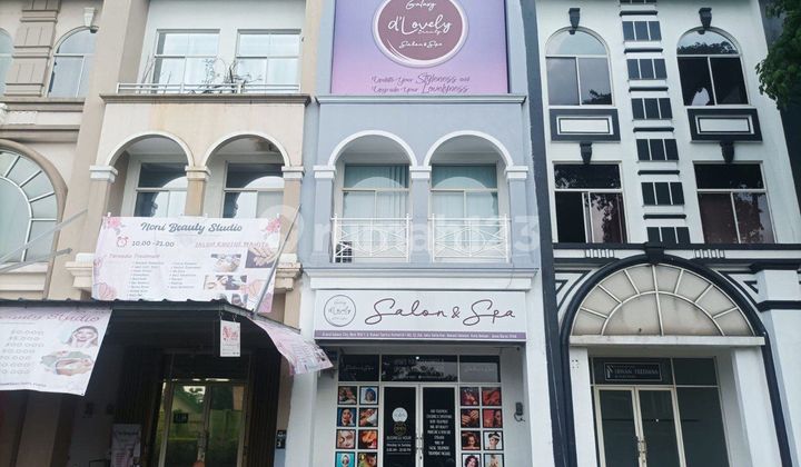 Strategic shop house in Galaxy, Bekasi (nk) Strategic shop house in Galaxy, Bekasi (nk)