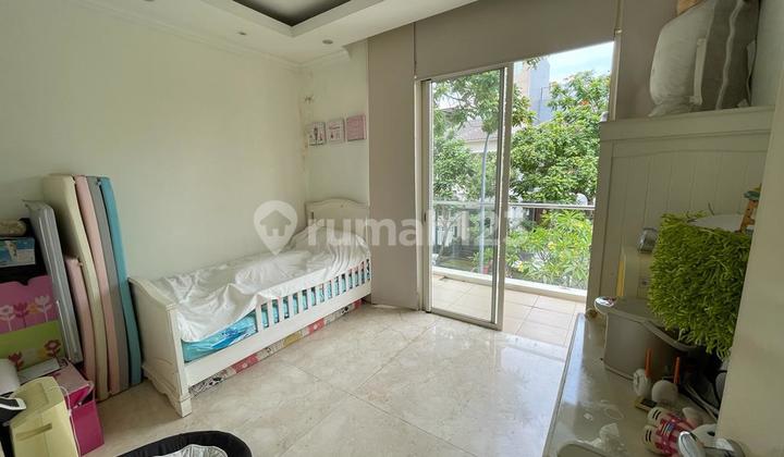 Rumah Mewah Crown Golf Pik 15