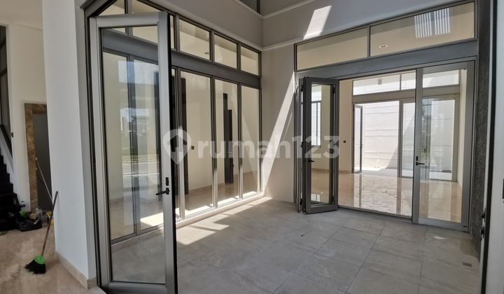 Golf Island UK House 10x25, Lake Front View, KPR Available!! 2