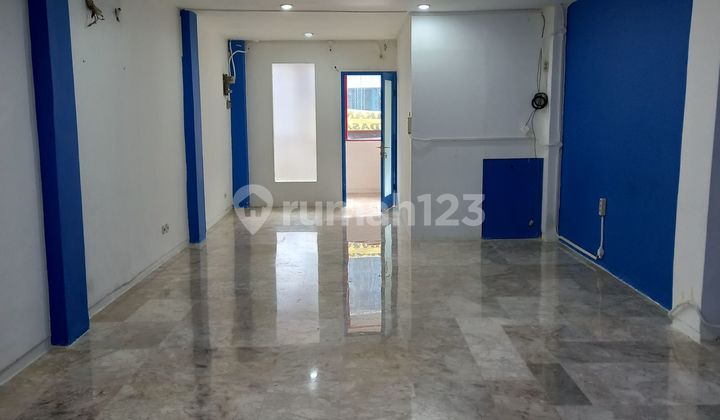 Disewakan segera ruang kantor lantai 2 Ruko Grand Wijaya Center Disewakan segera ruang kantor lantai 2 Ruko Grand Wijaya Center