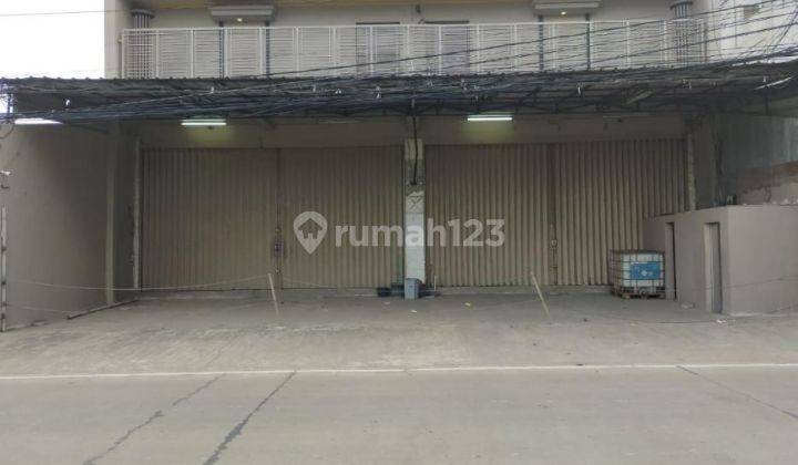 Hunian Jalan Utama Pusat Kota Serang Akses Tol 3