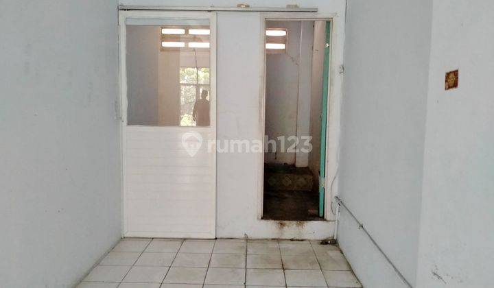 2 Ruko 2 Lantai Jalan Banten Lama Ramai Dilalui Kendaraan 3
