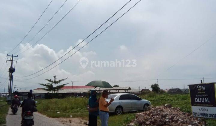 Tanah Nempel Jalan Utama Sukmajaya Dilalui Banyak Kendaraan 5