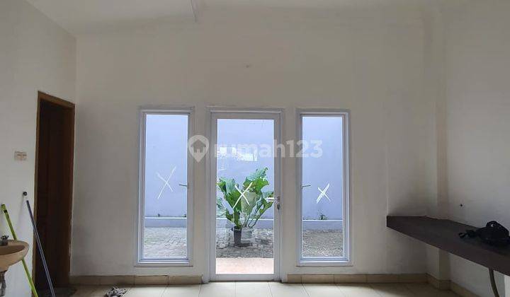 Ruko 150 m 2 lantai bagus Cinere, strategis! 6