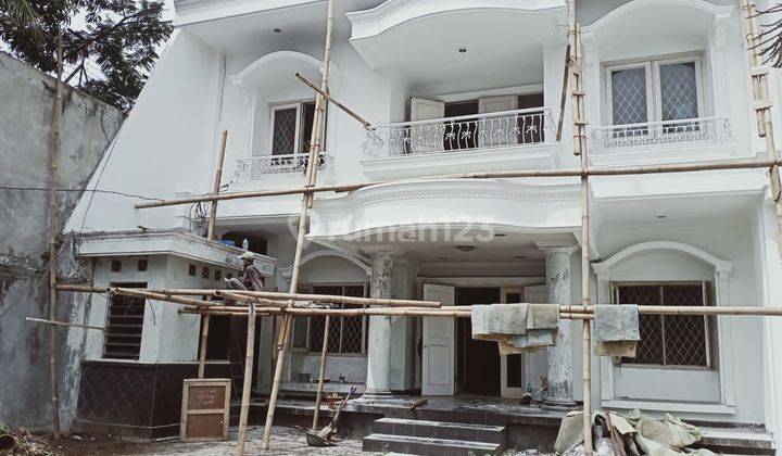 Ruang usaha rumah 3lantai Kemang Timur utk resto, caffe, kantor, dll 2