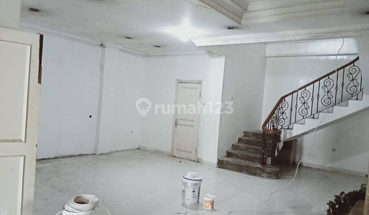 Ruang usaha rumah 3lantai Kemang Timur utk resto, caffe, kantor, dll 10