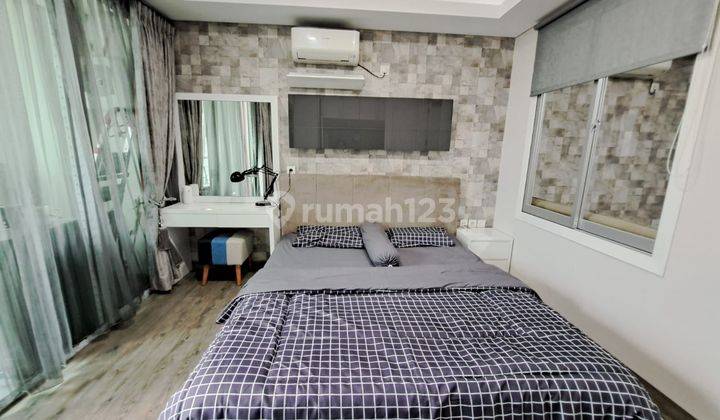 For rent studio Kemang Village with bathtube and balcony Rp 9.5mill
 1