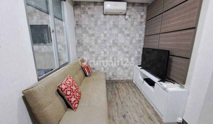 For rent studio Kemang Village with bathtube and balcony Rp 9.5mill
 2