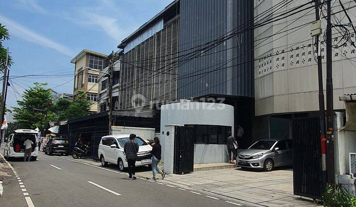 Rumah tua hitung tanah Jakarta Pusat cocok gedung kecil | kost, strategis 1