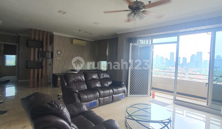 Kintamani 3br + Study 200m2 Nicely Furnished  2
