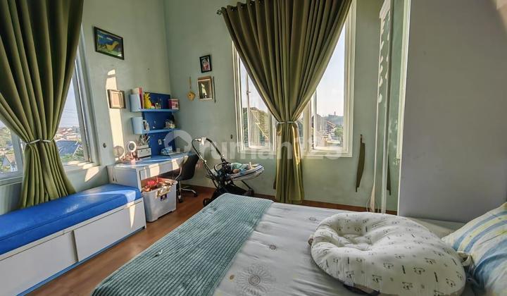 Luxury Fully Furnished 3-Story House in Cinere, Depok 2