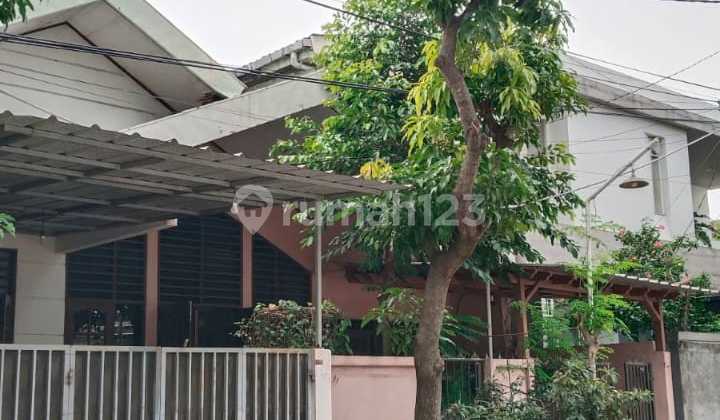 Rumah Dalam Komplek Belakang Informa Cinere Rumah Dalam Komplek Belakang Informa Cinere