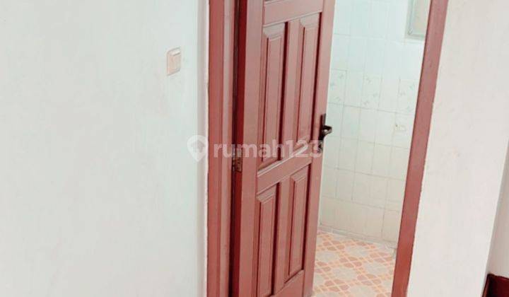 Rumah Mewah Dengan Kolam Renang di Cinere Indah 9