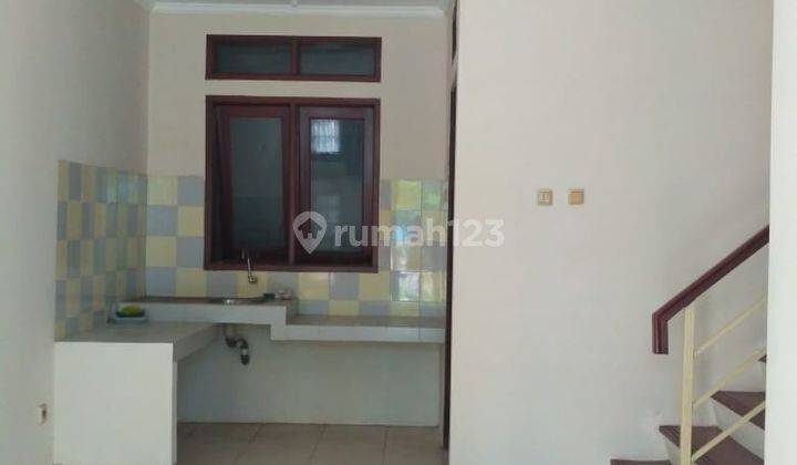 Disewakan Rumah Dalam Komplek di Cinere 7