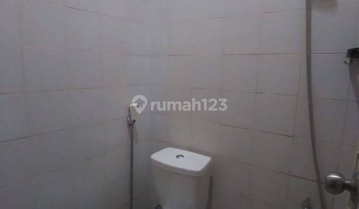 Disewakan Rumah Di Limo, Depok 9