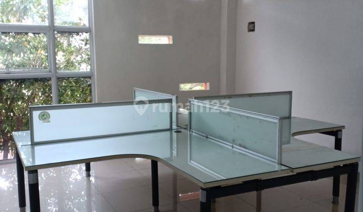 Disewakan Ruko 3 Lantai Di Cinere , Jakarta Selatan 2
