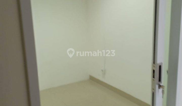 Disewakan Ruko 3 Lantai Di Cinere , Jakarta Selatan 3