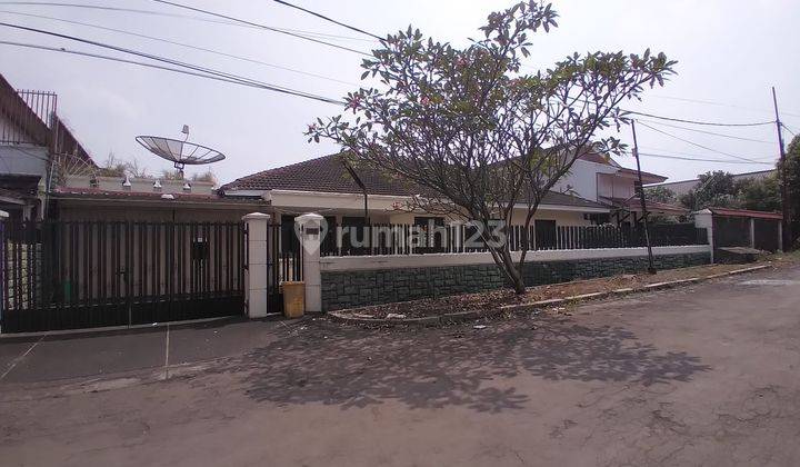 Rumah Luas Dijual Lokasi Strategis Dalam Komplek Mega Cinere , Jakarta Selatan 2