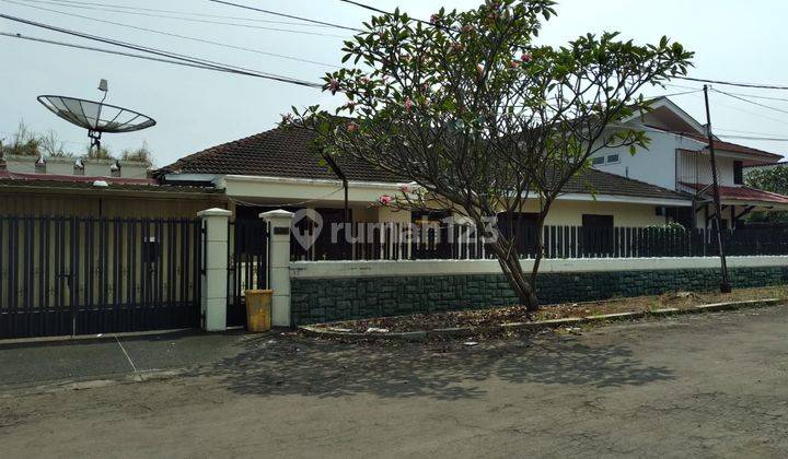 Rumah Luas Dijual Lokasi Strategis Dalam Komplek Mega Cinere , Jakarta Selatan 1